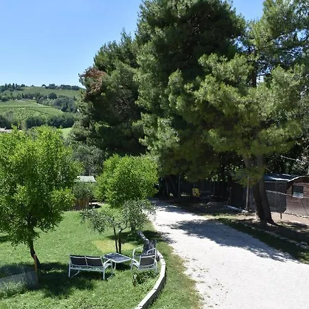 Fattoria Country Village Campeggio Montecarotto