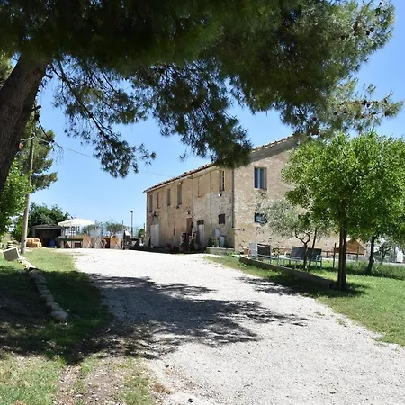 Campeggio Fattoria Country Village Montecarotto